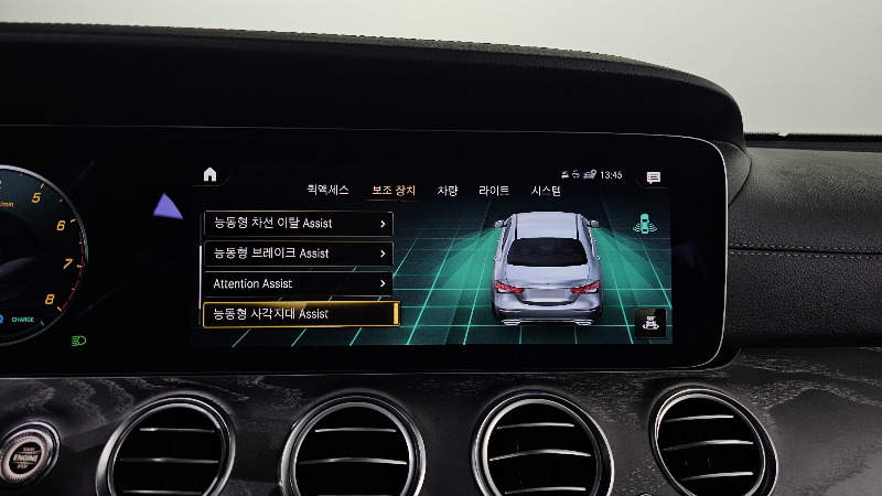 car Mercedes Benz E Class id67285 photo #20