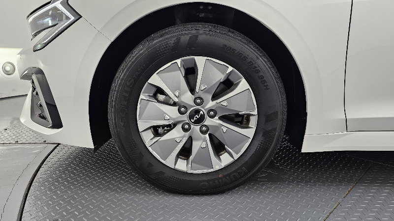 car KIA K5 id67351 photo #5
