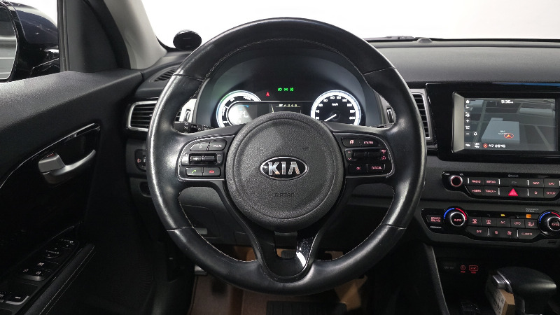 car KIA Niro id67361 photo #13