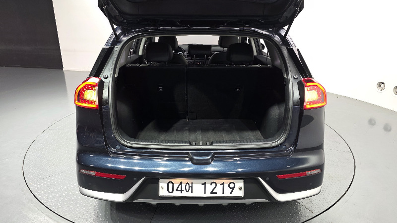 car KIA Niro id67361 photo #27