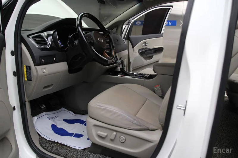 car KIA Carnival id67368 photo #11