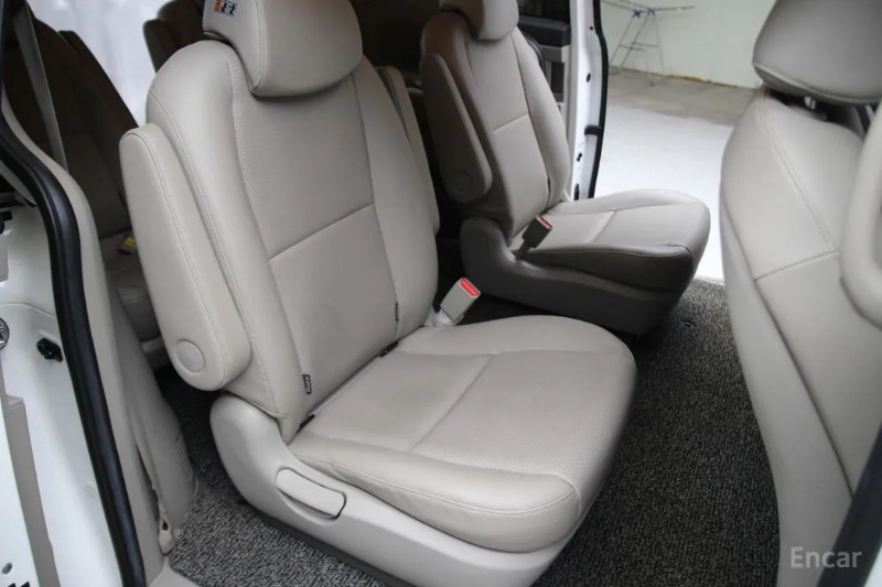 car KIA Carnival id67368 photo #14