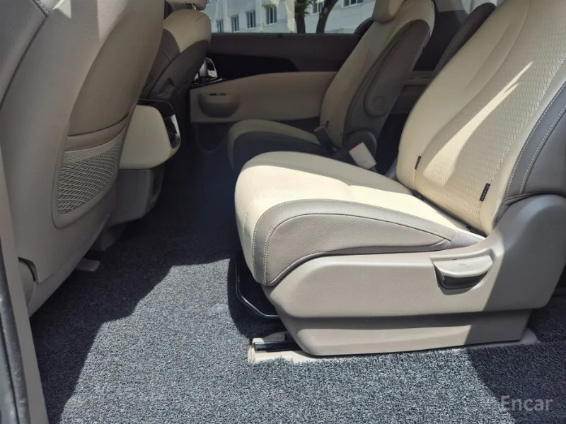 car KIA Carnival id67372 photo #17