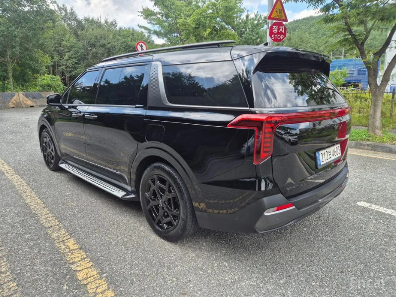 car KIA Carnival id67372 photo #3