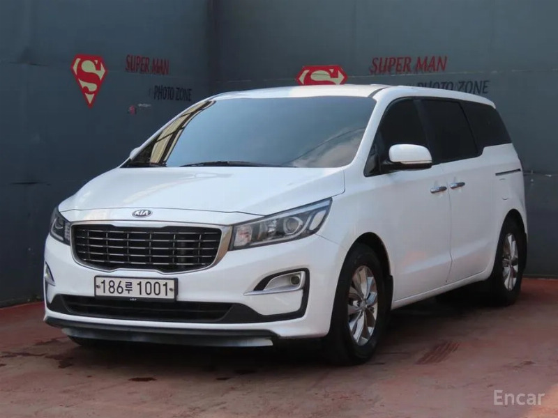car KIA Carnival id67394 main photo