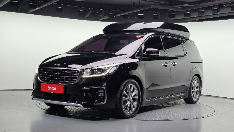 car KIA Carnival id67403 main photo