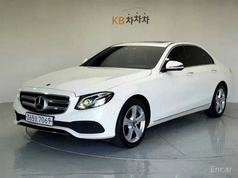 car Mercedes Benz E Class id67433 main photo