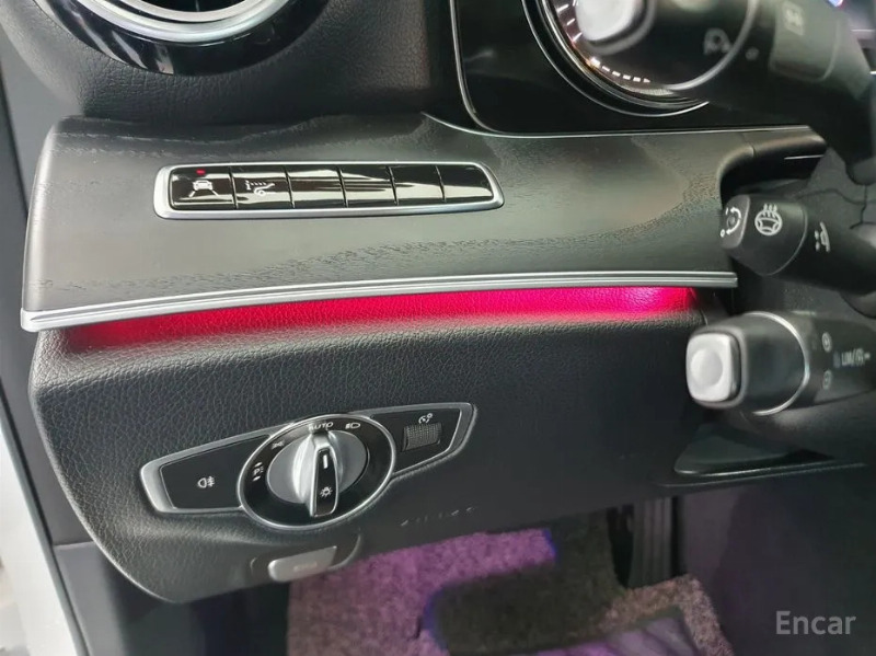 car Mercedes Benz E Class id67433 photo #15
