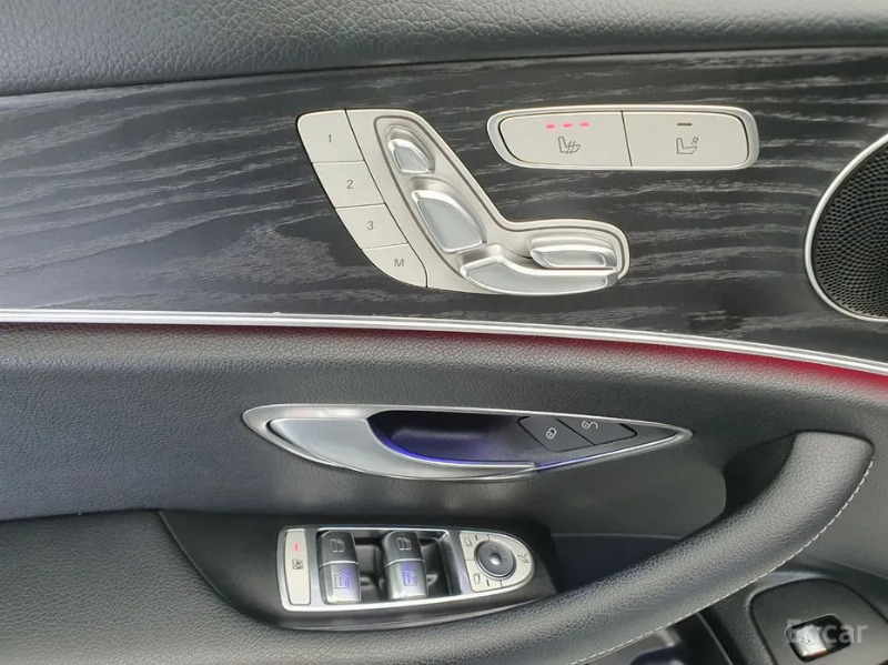 car Mercedes Benz E Class id67433 photo #16