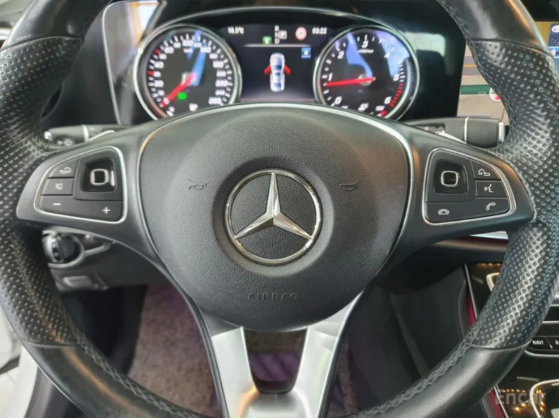 car Mercedes Benz E Class id67433 photo #18