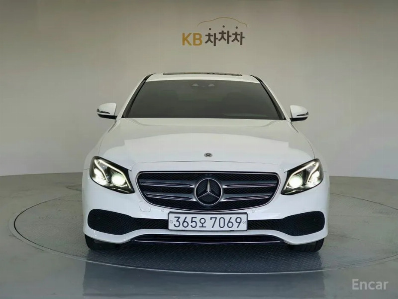 car Mercedes Benz E Class id67433 photo #2