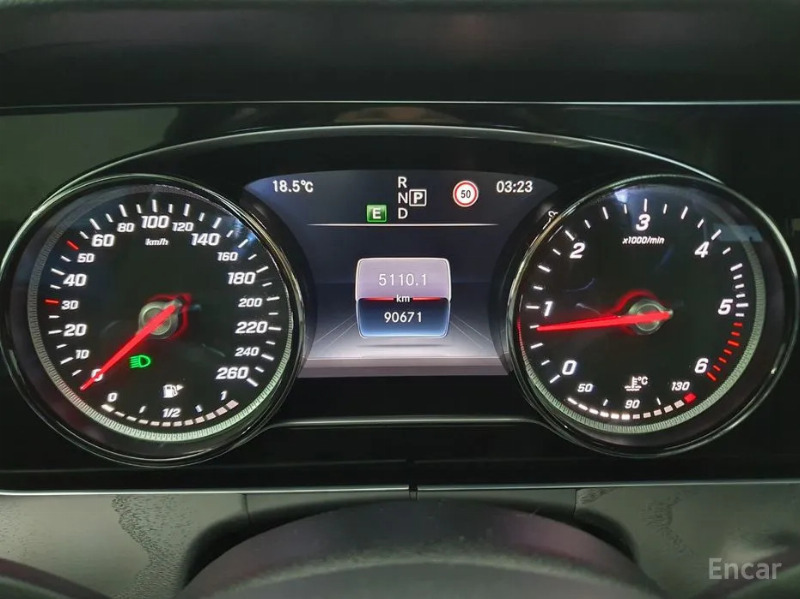 car Mercedes Benz E Class id67433 photo #8