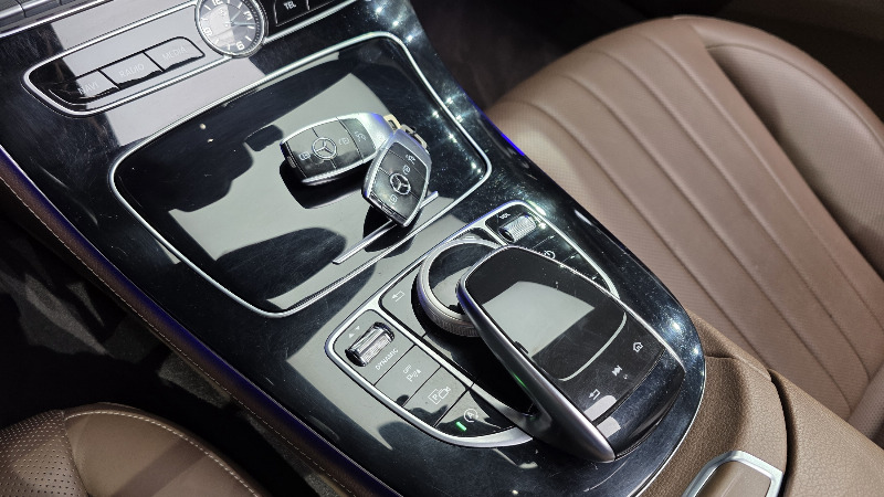 car Mercedes Benz E Class id67455 photo #18