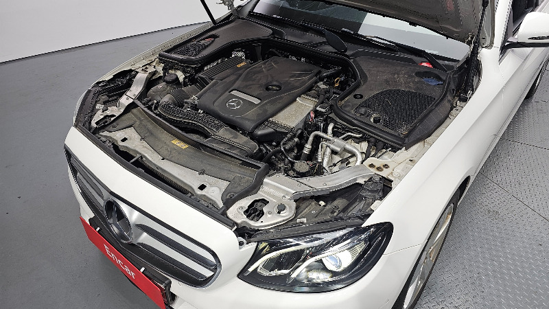 car Mercedes Benz E Class id67502 photo #6