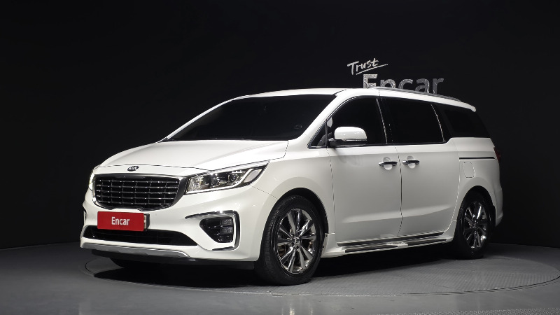 car KIA Carnival id67635 main photo