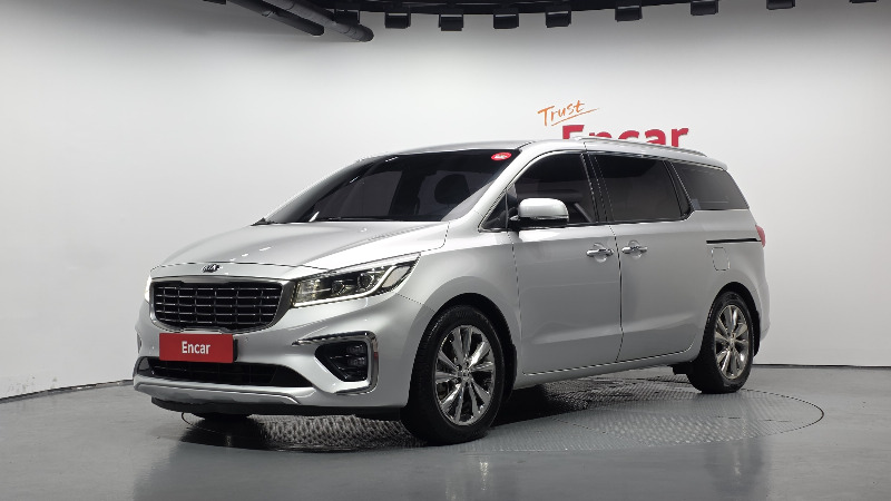 car KIA Carnival id67637 main photo