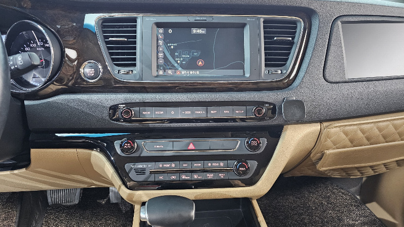 car KIA Carnival id67645 photo #13