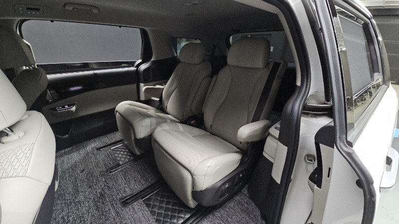 car KIA Carnival id67647 photo #12