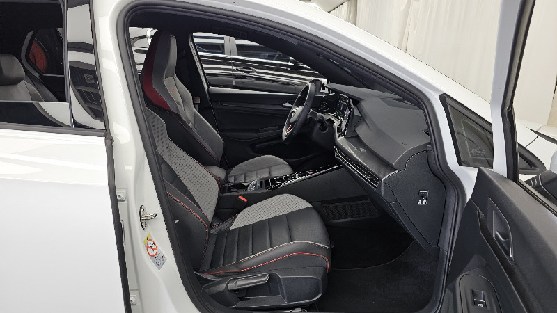 car Volkswagen Golf id67665 photo #11