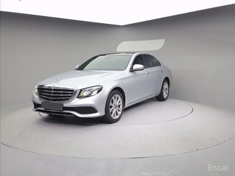 car Mercedes Benz E Class id67677 main photo