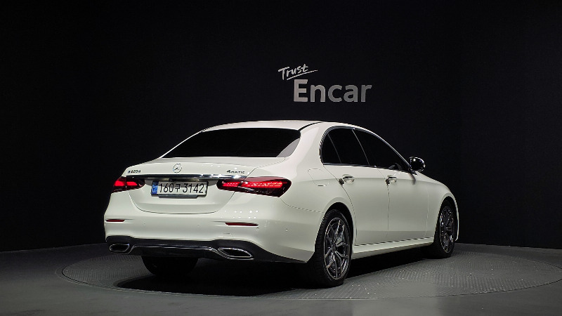 car Mercedes Benz E Class id67679 photo #2