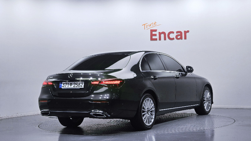 car Mercedes Benz E Class id67688 photo #2
