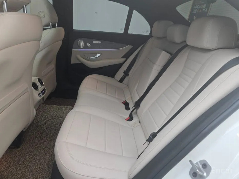 car Mercedes Benz E Class id67699 photo #12