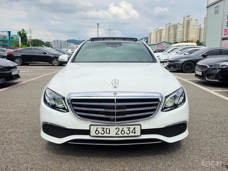 car Mercedes Benz E Class id67704 main photo