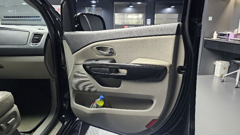 car KIA Carnival id67771 photo #25