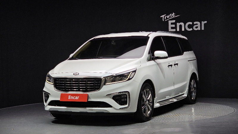 car KIA Carnival id67809 main photo