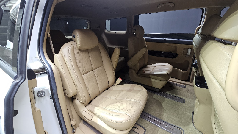 car KIA Carnival id67809 photo #11