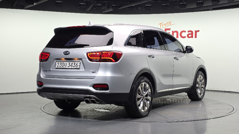 car KIA Sorento id67812 photo #2