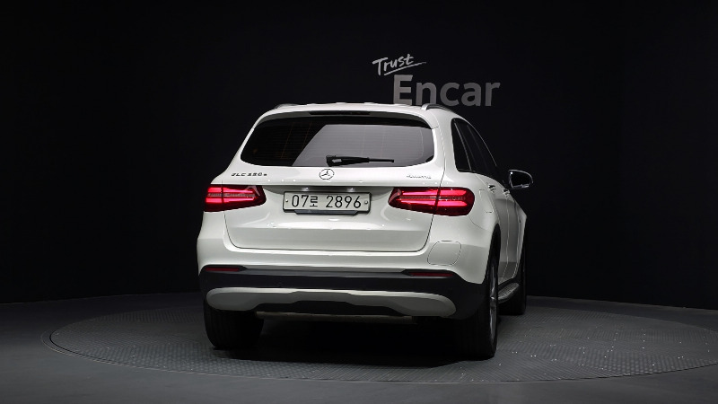 car Mercedes Benz GLC id67953 photo #4