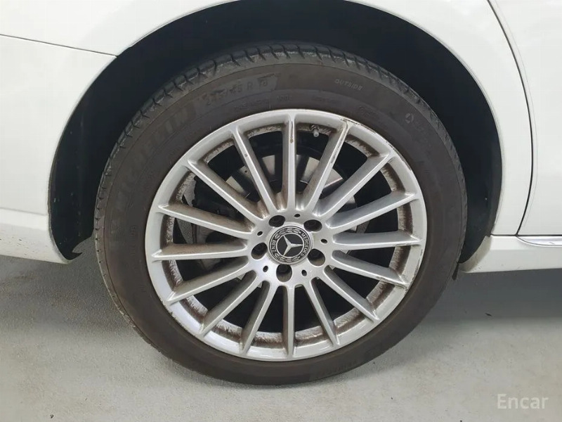 car Mercedes Benz E Class id67965 photo #5