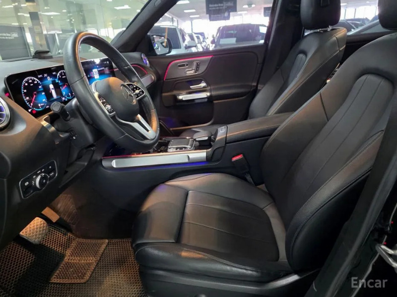 car Mercedes Benz GLB id67968 photo #14