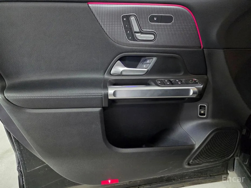 car Mercedes Benz GLB id67968 photo #15