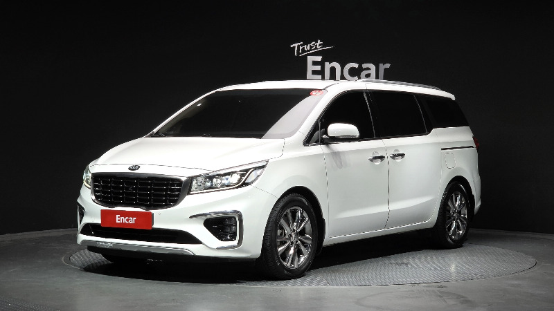 car KIA Carnival id68018 main photo
