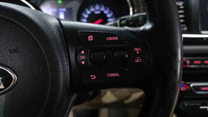 car KIA Carnival id68018 photo #17