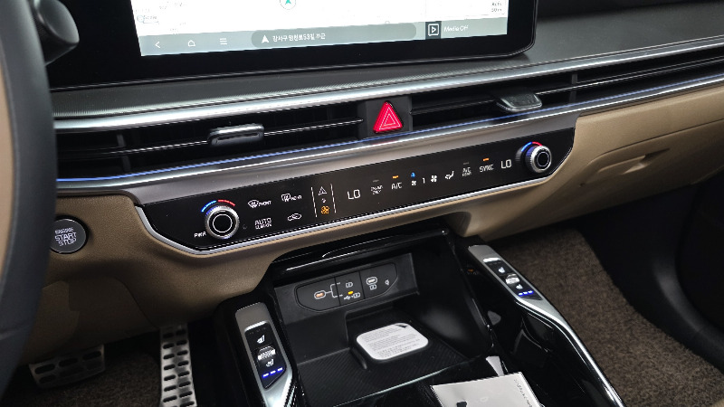 car KIA Sorento id68043 photo #17