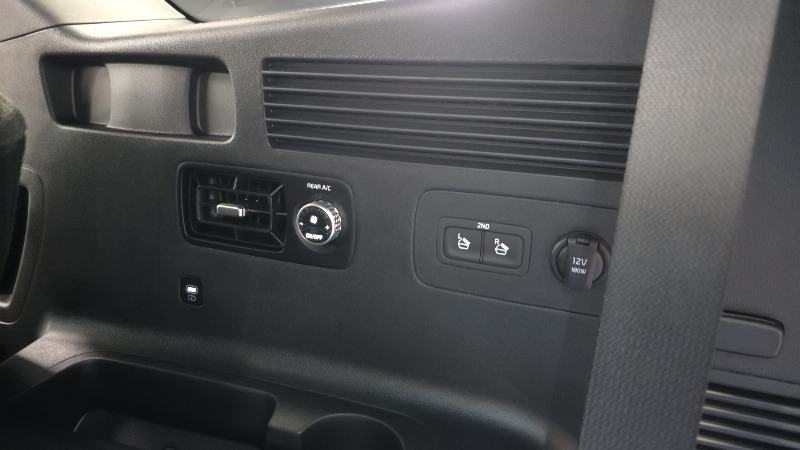car KIA Sorento id68043 photo #28