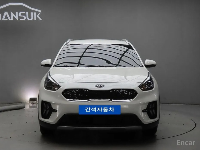 car KIA Niro id68063 main photo