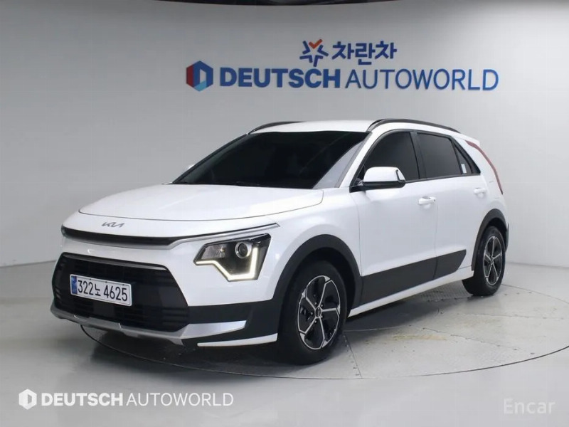 car KIA Niro id68081 main photo