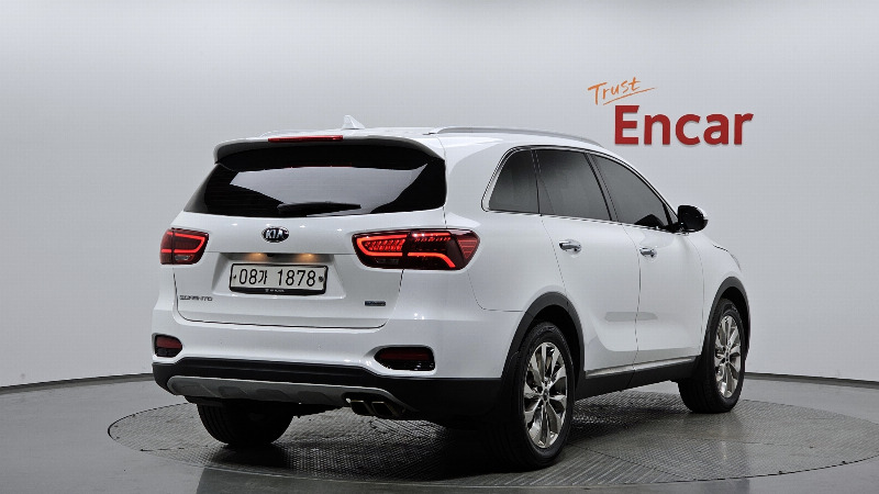 car KIA Sorento id68088 photo #2