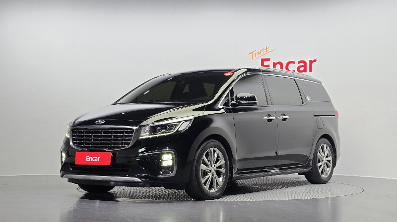 car KIA Carnival id68092 main photo