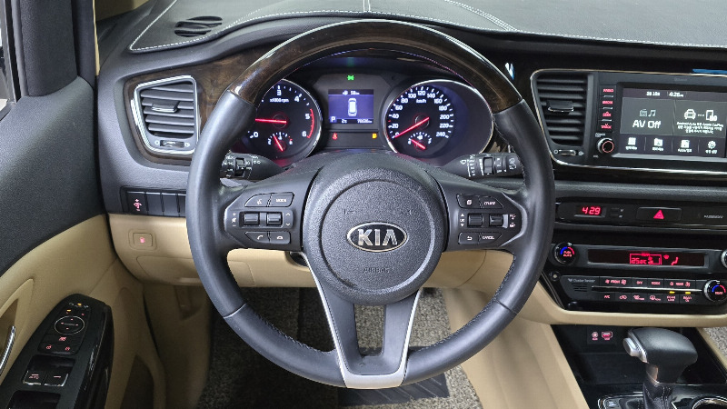 car KIA Carnival id68092 photo #13