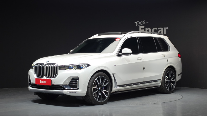 car BMW X7 id68111 main photo
