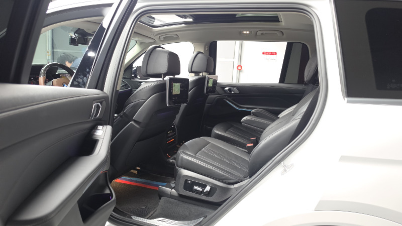 car BMW X7 id68111 photo #26