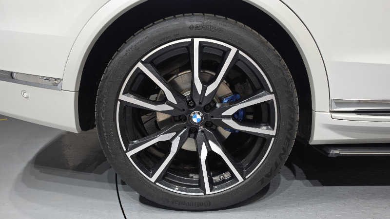car BMW X7 id68111 photo #5