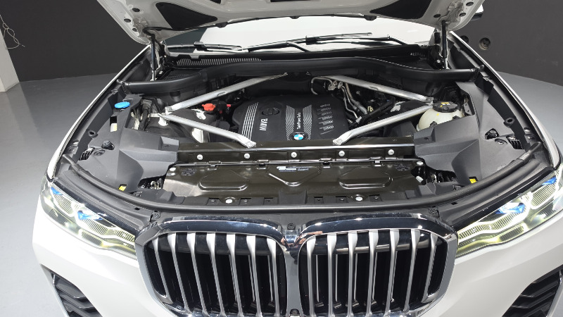 car BMW X7 id68111 photo #6