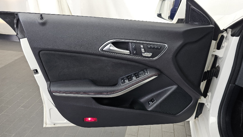 car Mercedes Benz CLA id68117 photo #24